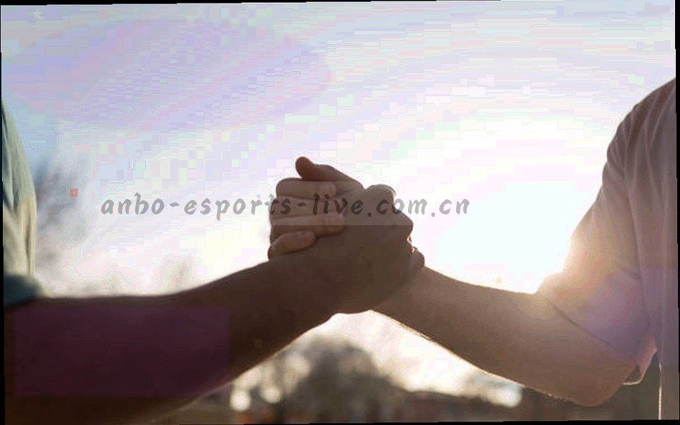 季后赛阶段对阵结构的图形化示意，节点用未开始、进行中、已结束、已变更四种状态色标注